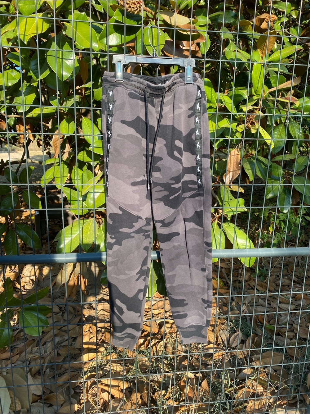 Hollister Camo Joggers Boys Size X-Small Drawstring